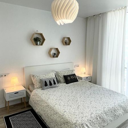 Scandinavian Apartment На Марсельской 크리자니브카 외부 사진